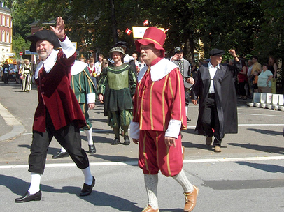 Umzug zum Schloss mit Schützenfest